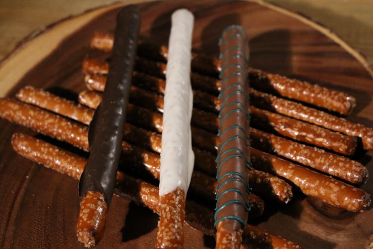 Chocolate Covered Pretzel Rods